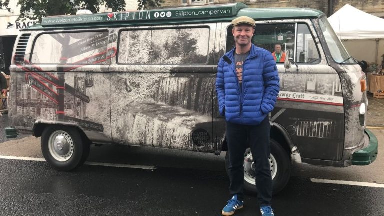 ICONIC ‘BARN FIND’ 1970S CAMPERVAN CONVERTED INTO MOBILE MONUMENT TO ...